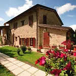مزرعة للإقامة Fiorano Cossignano